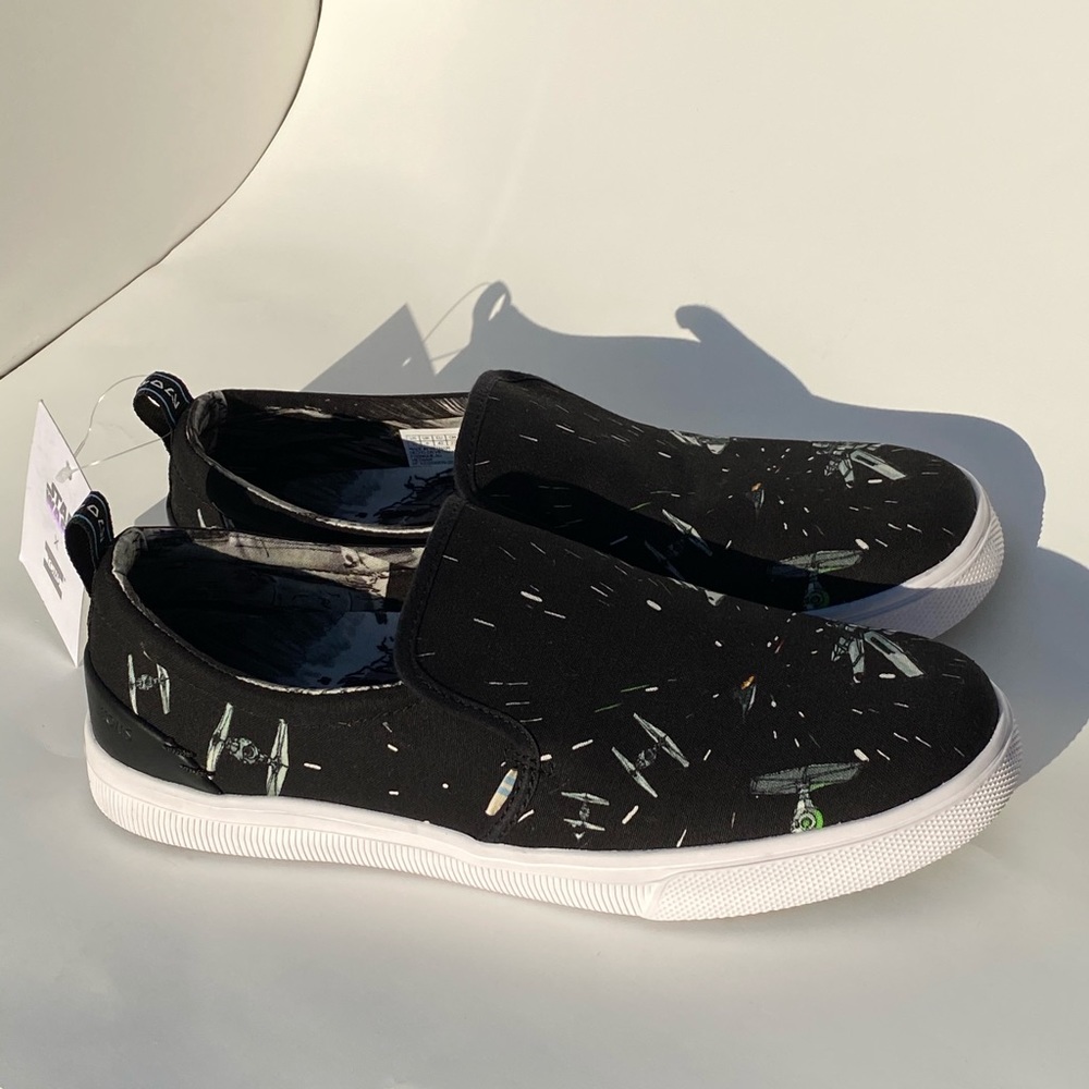 NEW STAR WARS X TOMS Trvl Lite Slip-On W/ BAG